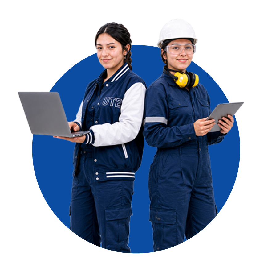 Estudiantes de Ingeniería Industrial UTE utilizan una computadora y herramientas de planificación